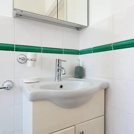 Spacious 3 Bedroom Flat With Terrace Лондон Экстерьер фото